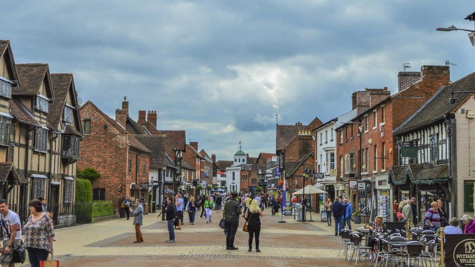 Stratford-upon-Avon and the Architecture of Shakespeare's Birthplace Sheet1