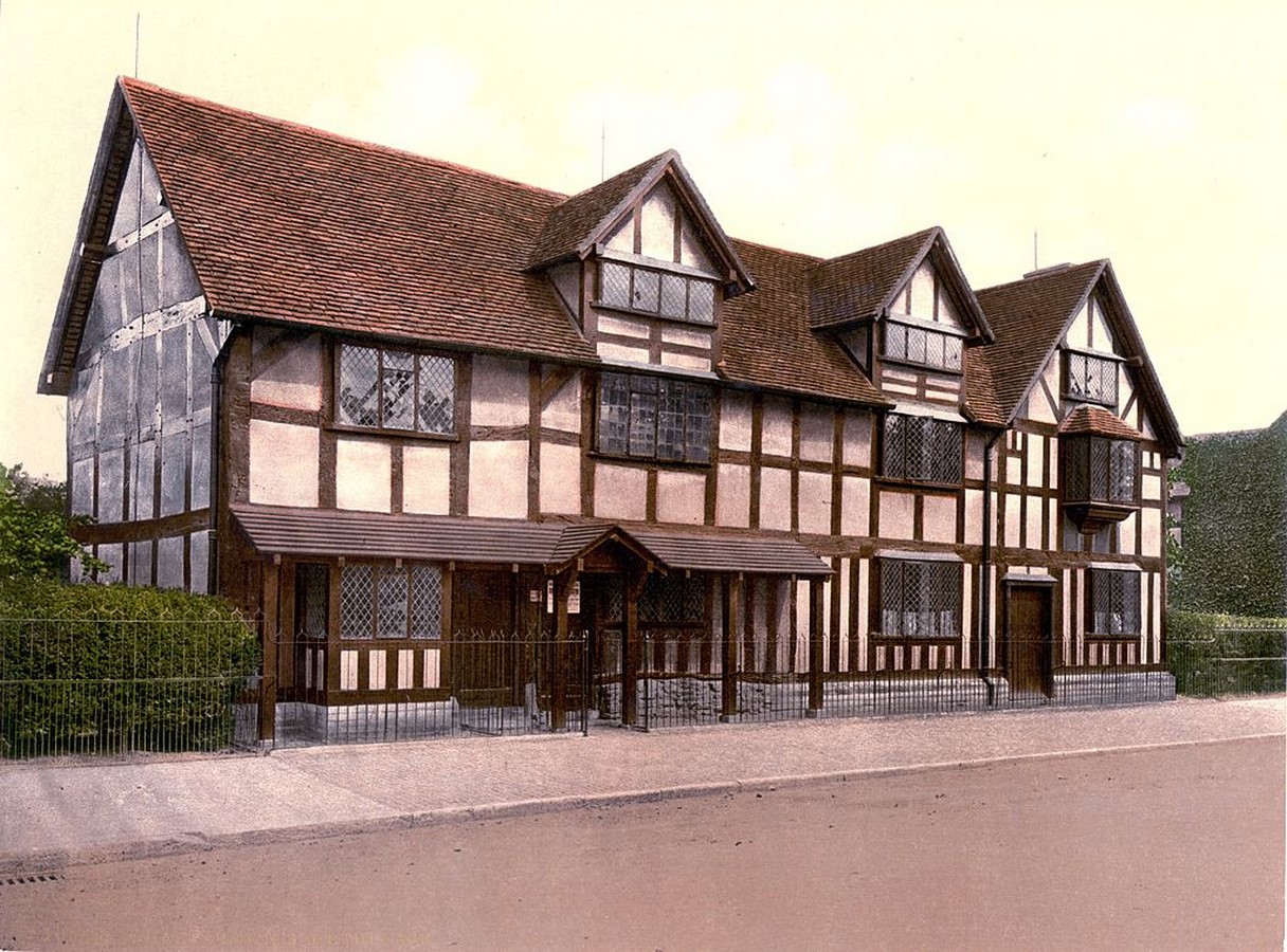 Stratford-upon-Avon and the Architecture of Shakespeare's Birthplace Sheet3
