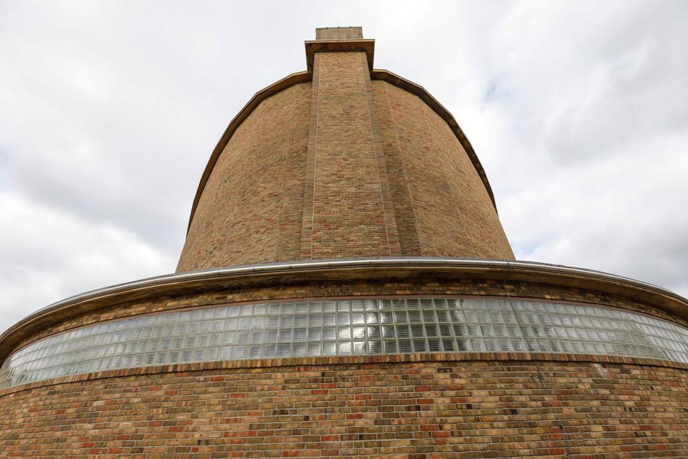 Kleinhans Music Hall by Eero Saarinen: An architectural atmosphere Sheet10