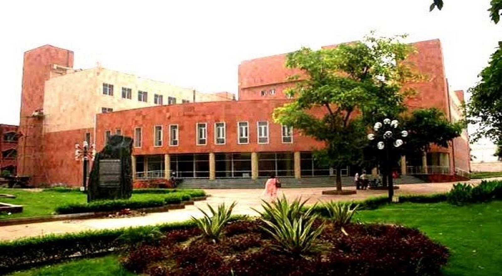15 Colleges in Asia offering Bachelor degree in Architecture Sheet8