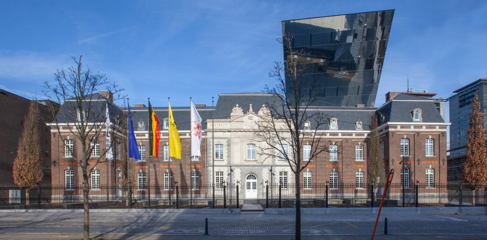 Jaspers-Eyers Architects- 15 Iconic Projects Sheet42