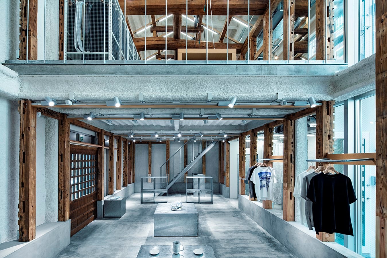 T-House New Balance Store_©Kenta Hasegawa