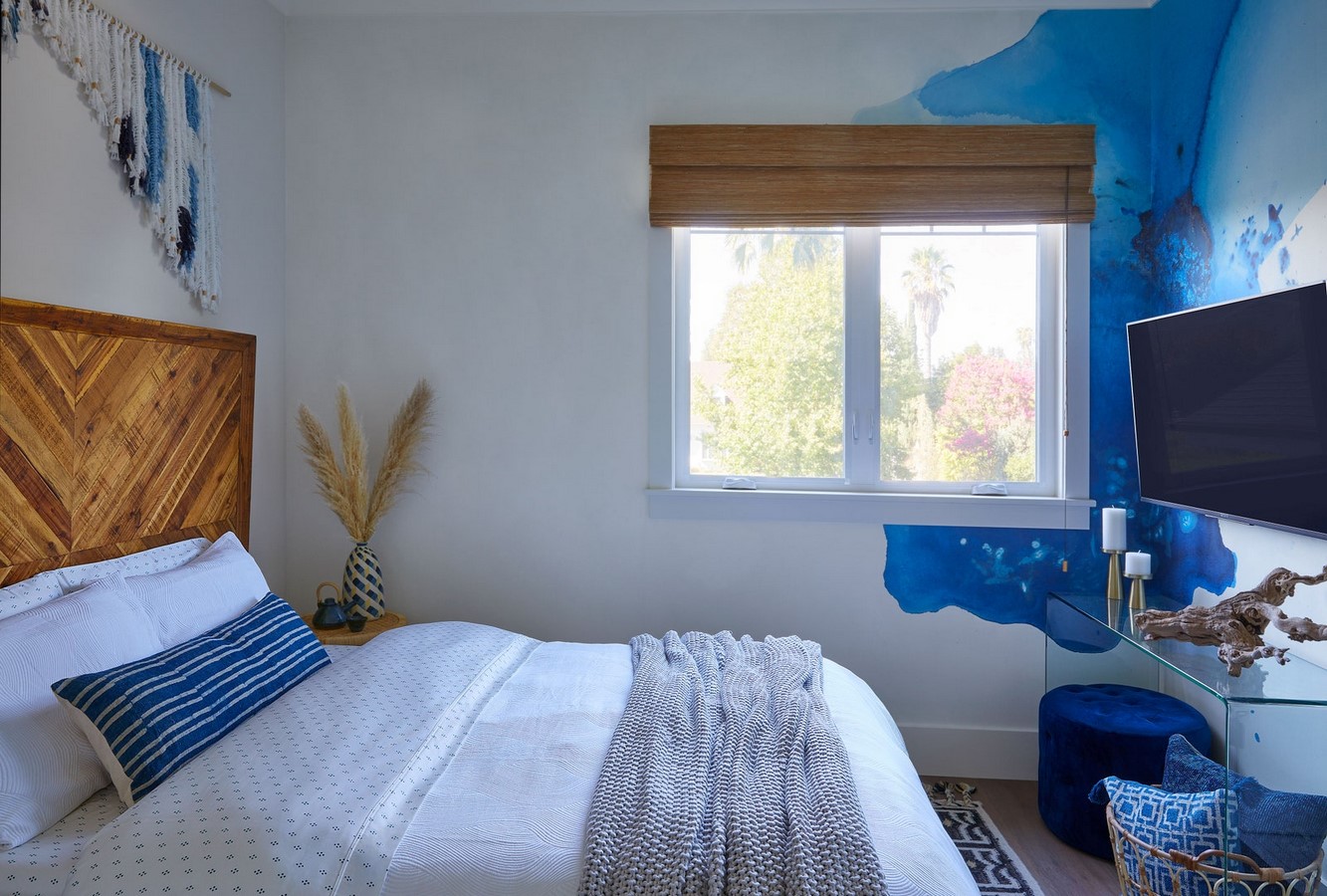 An inside look at all the houses owned by Daveed Diggs and Emmy Raver-Lampman Sheet12