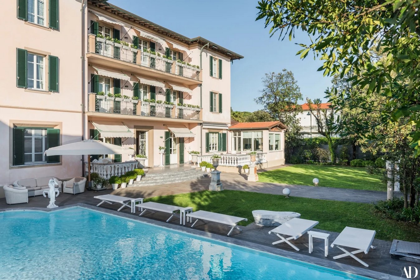 An inside look at all the houses owned by Andrea Bocelli Sheet1