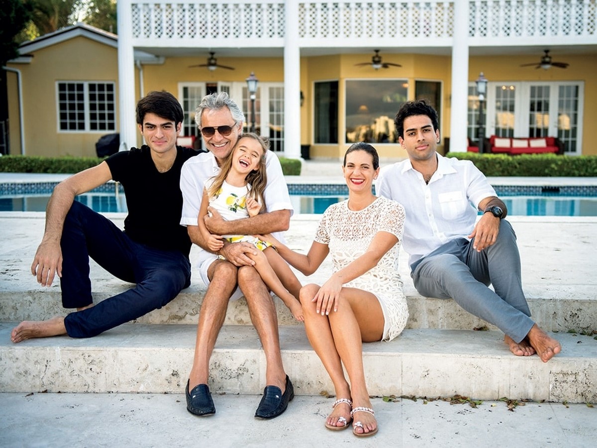 An inside look at all the houses owned by Andrea Bocelli Sheet10