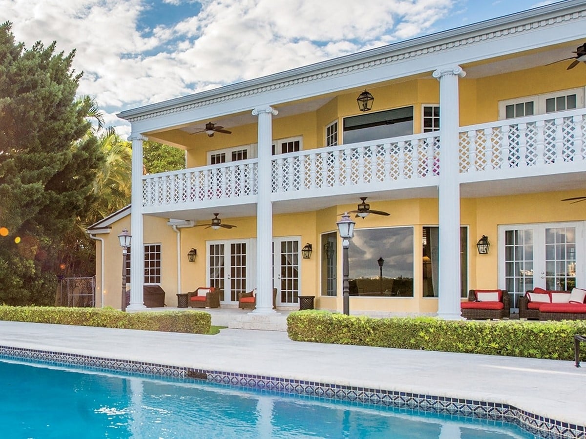 An inside look at all the houses owned by Andrea Bocelli Sheet9