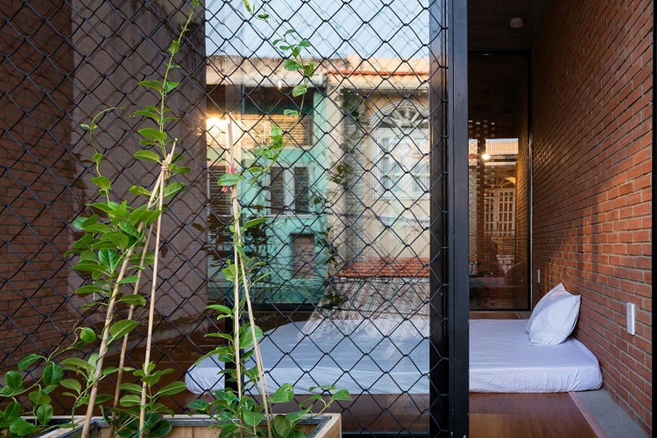 <span style="font-weight: 400;">Interior view 2_©Source: </span><span style="font-weight: 400;">https://tropicalspaceil.com/upload/baiviet/14-7508.jpg</span><span style="font-weight: 400;"> </span>