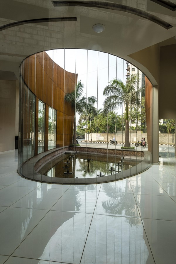 The Crescent by Sanjay Puri Architects: A Sculptural Presence Sheet4