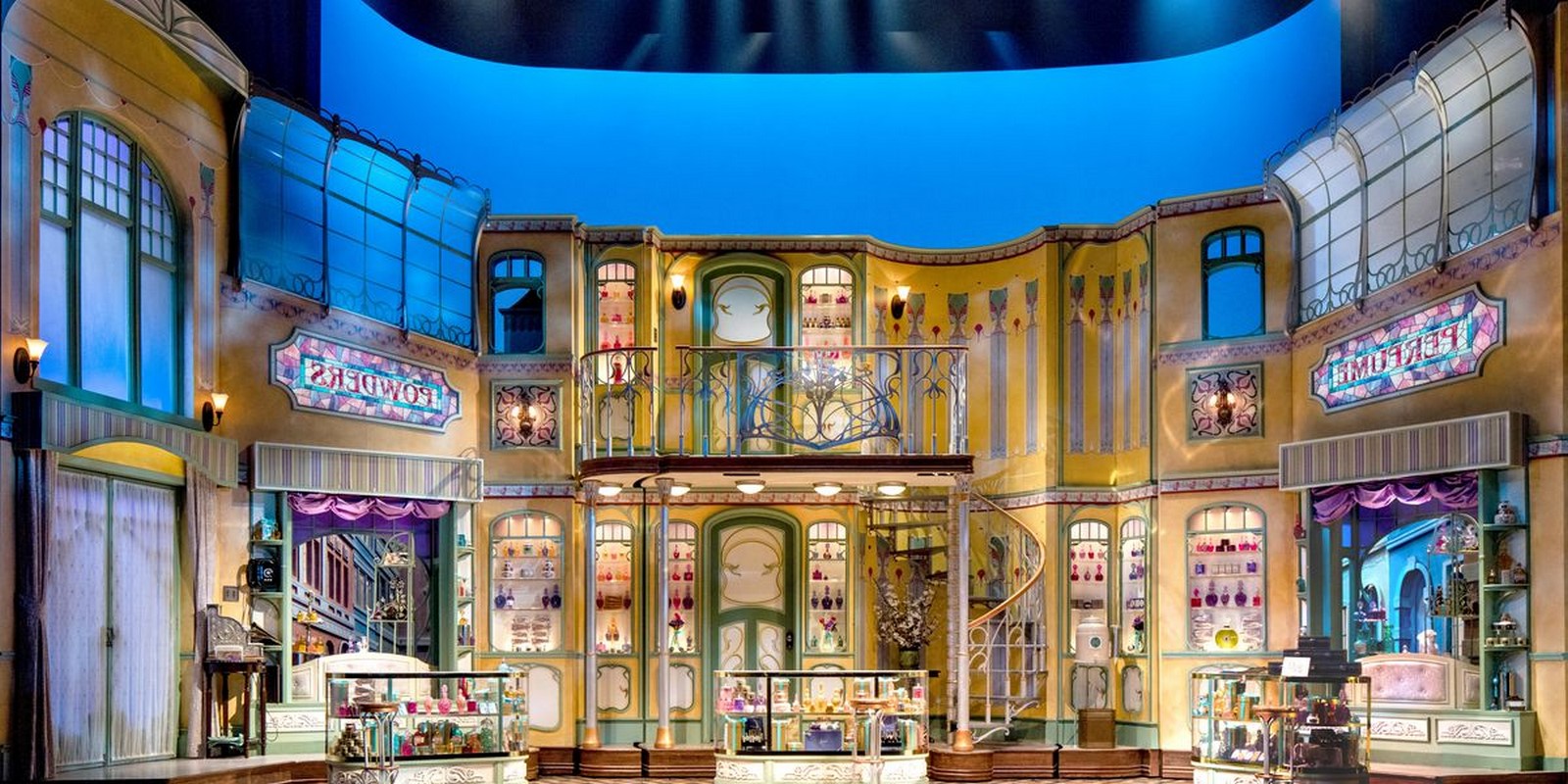 The Ephemeral Beauty Of A Set_©archive.curbed.com