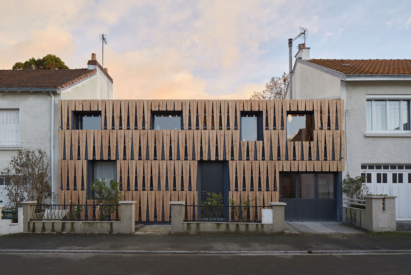 Architects in Nantes - Top 70 Architects in Nantes Sheet41