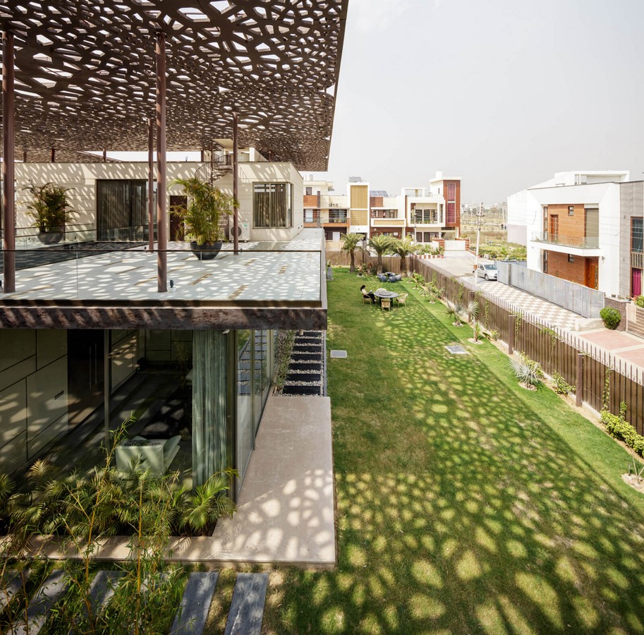 An Inside look at the Studios of ZED Lab, Delhi - Sheet11