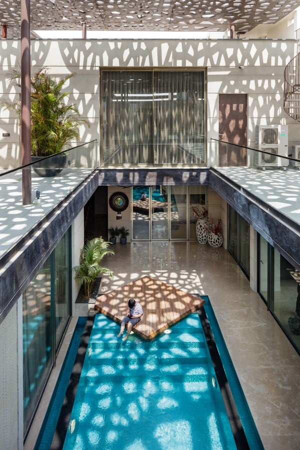 An Inside look at the Studios of ZED Lab, Delhi - Sheet13