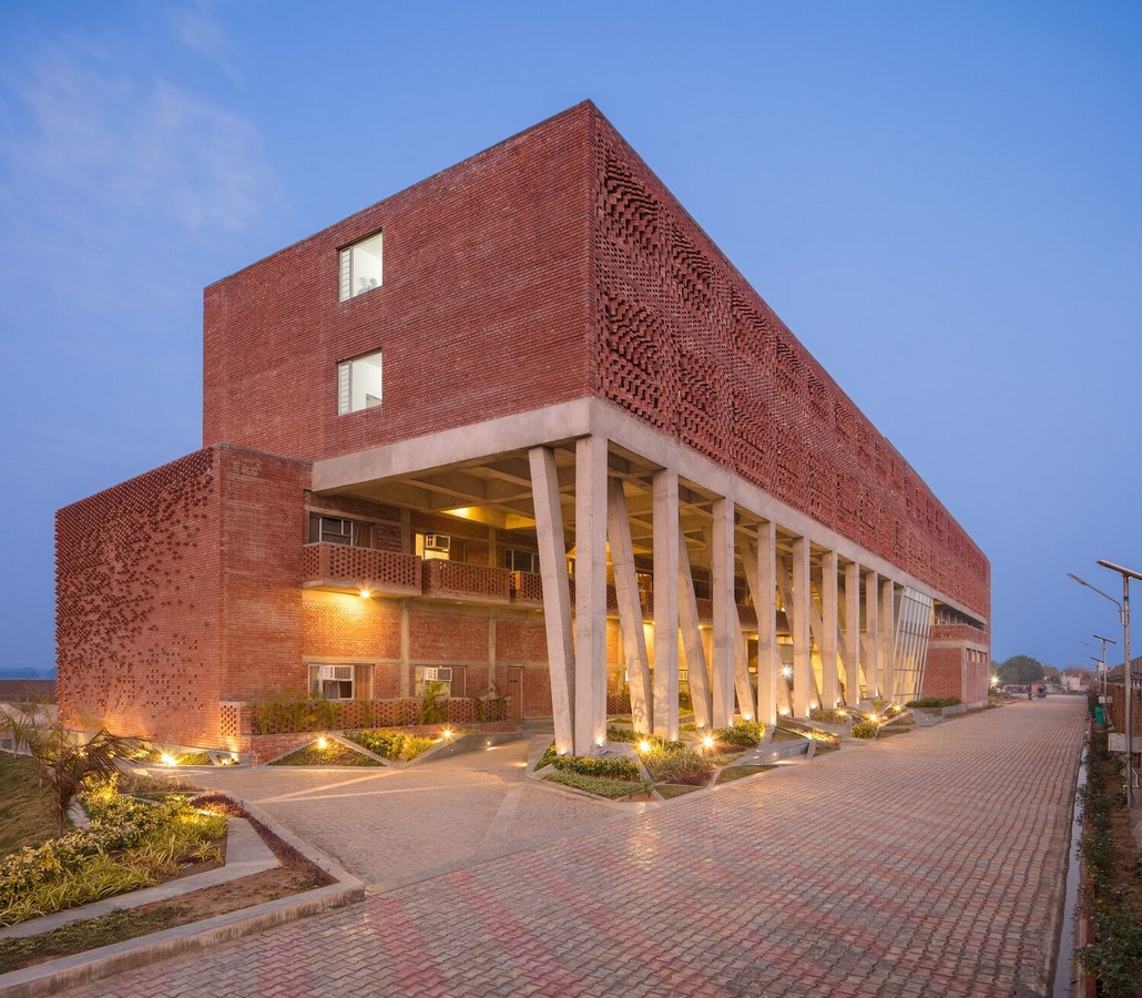 An Inside look at the Studios of ZED Lab, Delhi - Sheet3
