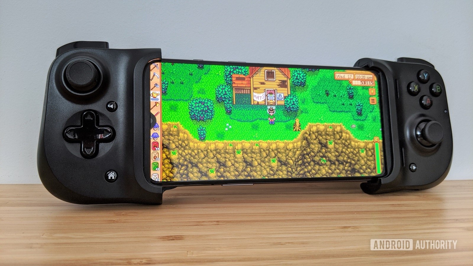 Mini-Machine_©www.androidauthority.com/razer-kishi-review-1126773/