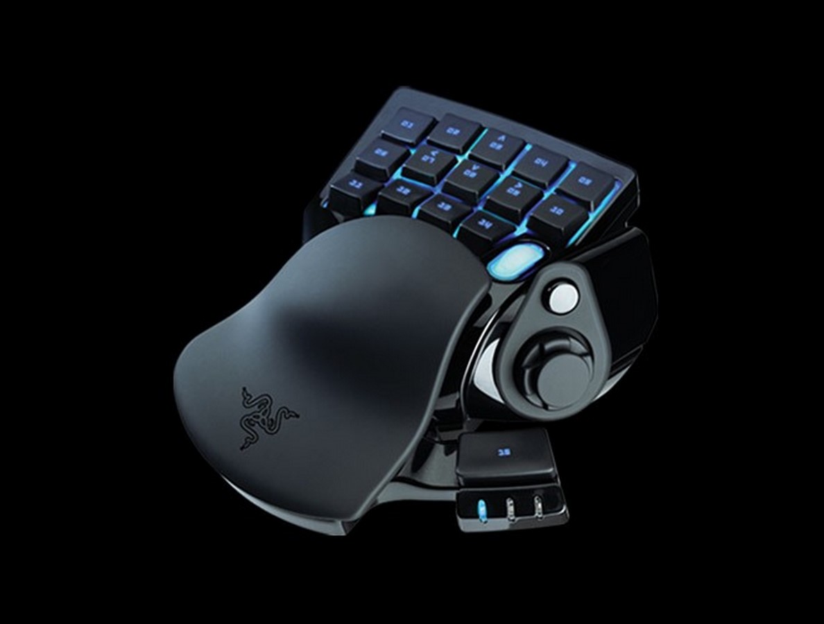 Armament for the Gamer_©www.wired.com/2010/11/razer-nostromo-gaming-keypad-is-not-for-the-office/