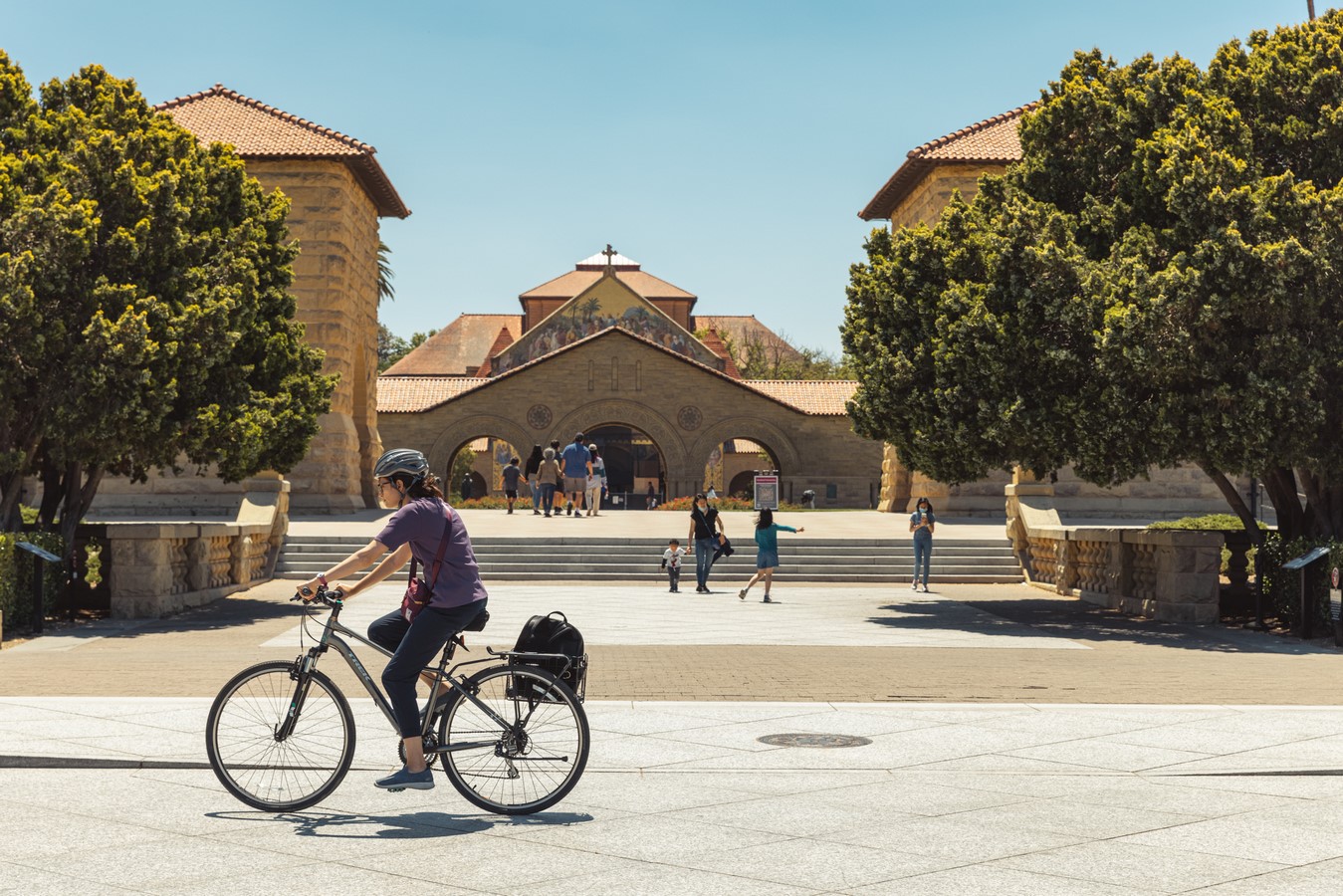 Campus Life at Stanford University, California - Sheet5