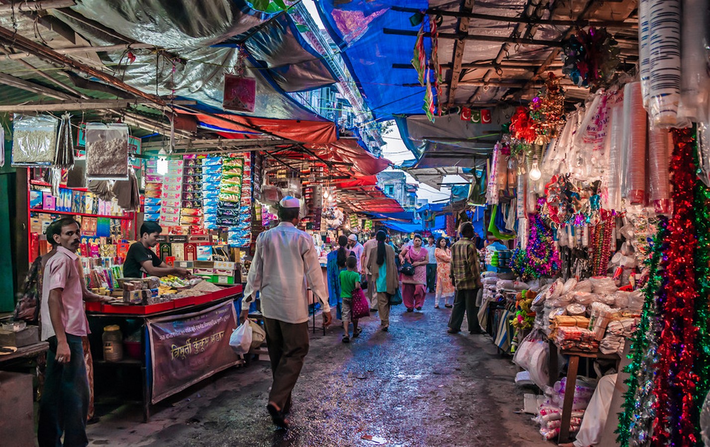 How can we bridge the gap between rich and poor through architecture - SHeet4