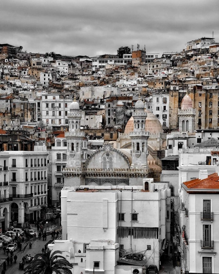Book in Focus: La casbah d'alger, et le site crea la ville by André Ravéreau - Sheet3