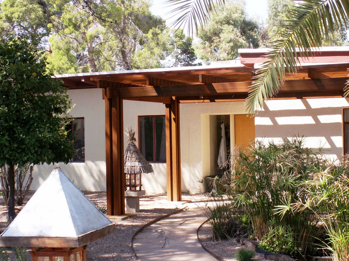 Ramada Remodel _©Katz Leo R Architect