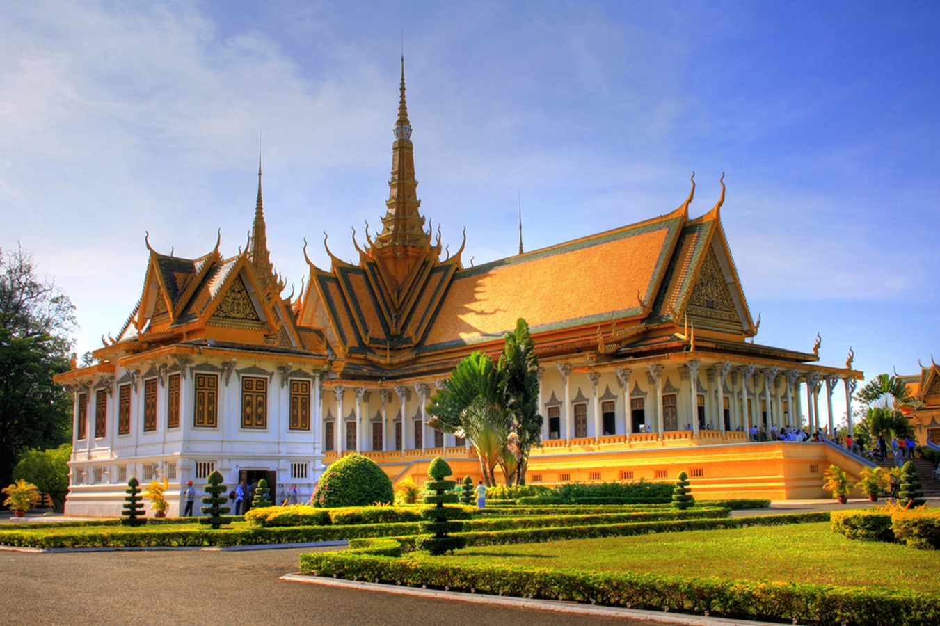 10 Reasons why architects must visit Cambodia - Sheet1