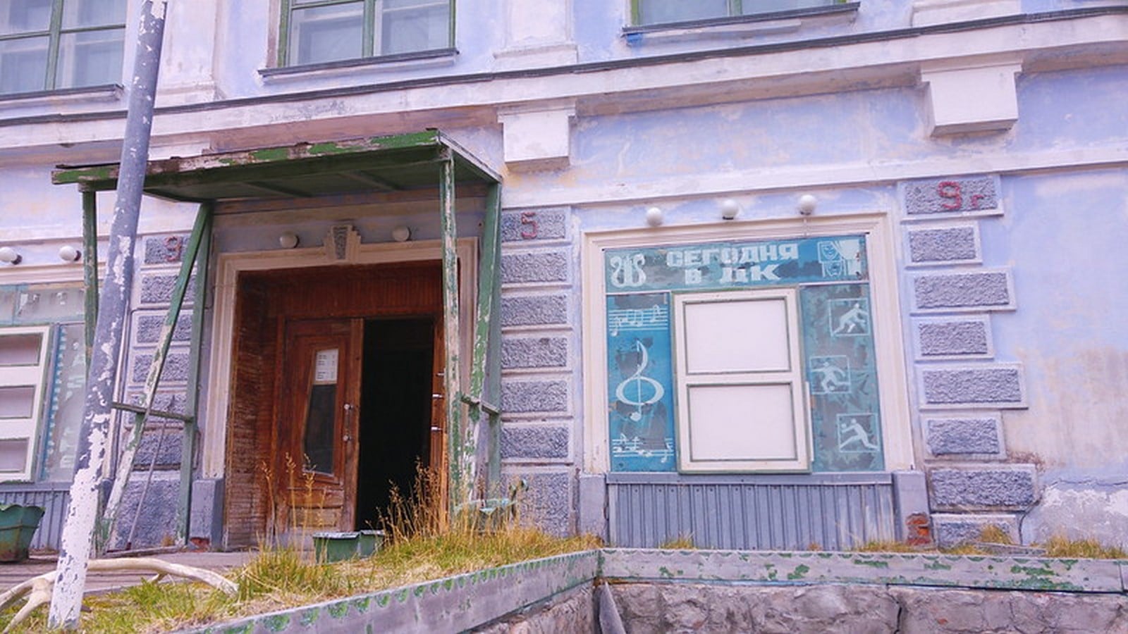 Lost In Time: Pyramiden, Norway - Sheet9
