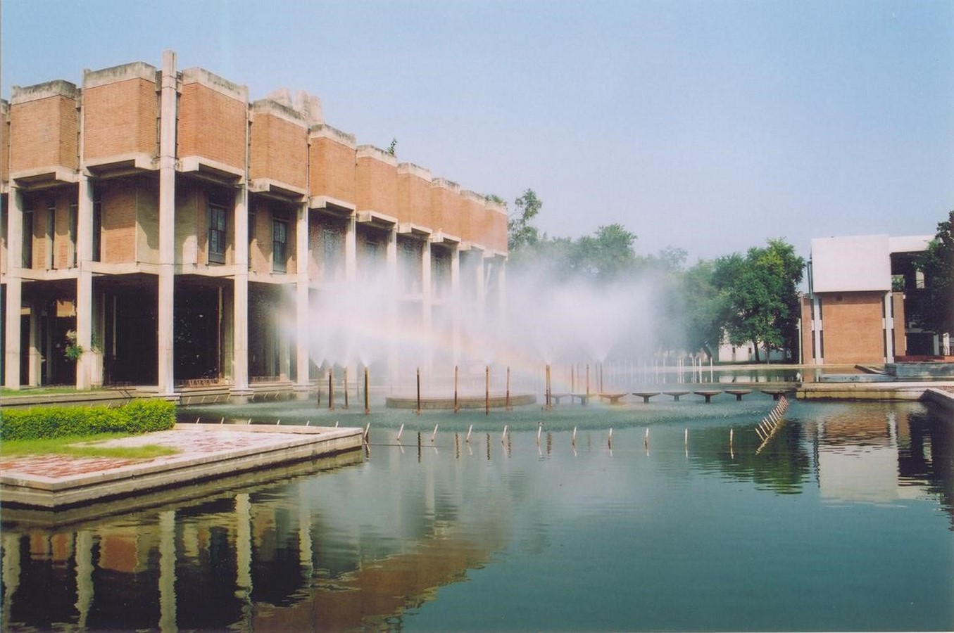 Revisiting the past: Indian independence and Architecture - Sheet6