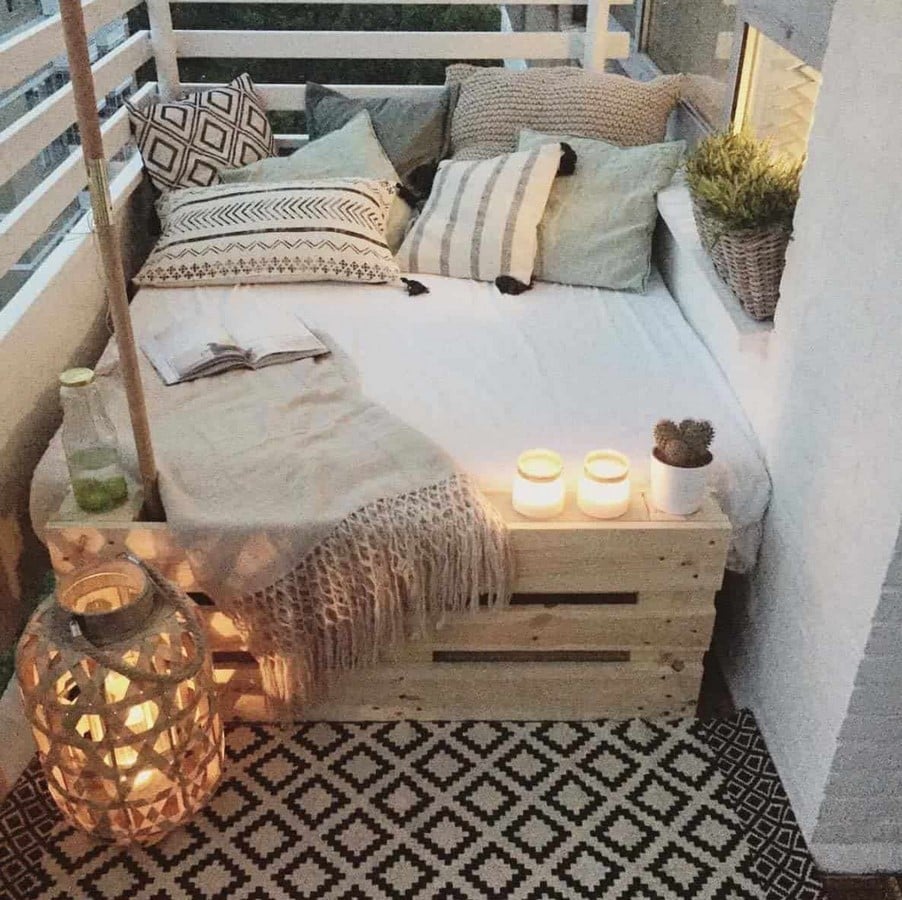 20 Earthy interiors ideas for enhancing your balcony space - Sheet10