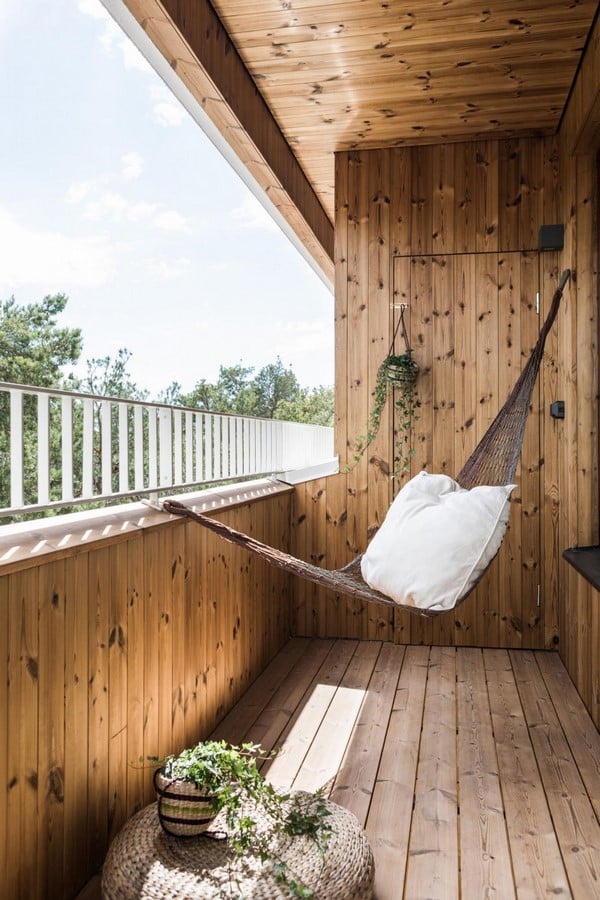 20 Earthy interiors ideas for enhancing your balcony space - Sheet3