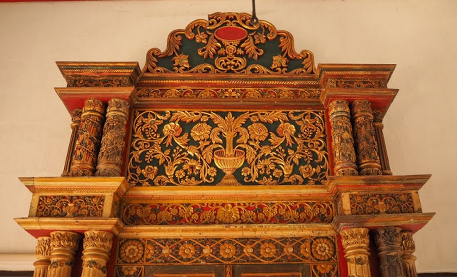 Ornamental works in Chendamangalam Synagogue_Minor Sights