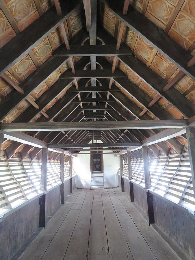 Inside view of upper walkway of Paravur Synagogue_Vinaya Raj