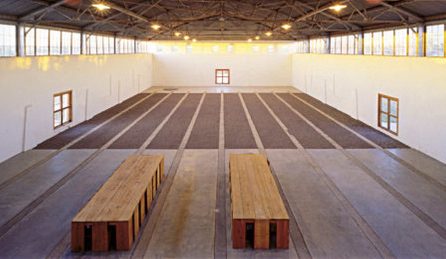 Donald Judd, the Arena, 1980-1987. Permanent collection, the Chinati Foundation, Marfa, Texas_© Photo by Florian Holzherr