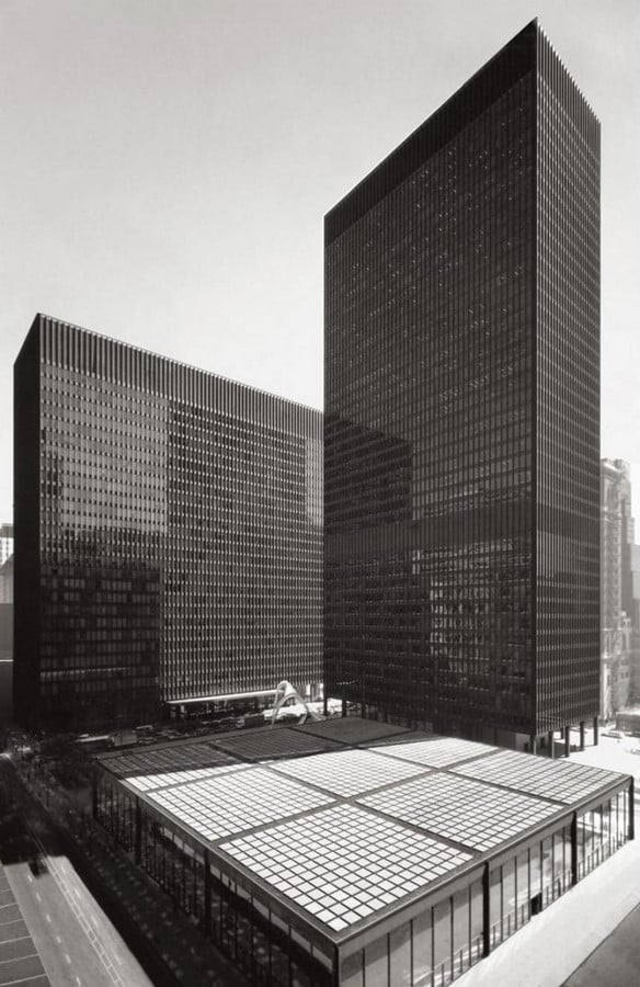 Chicago Federal Centre by Ludwig Mies van der Rohe: A union of Buildings - Sheet2