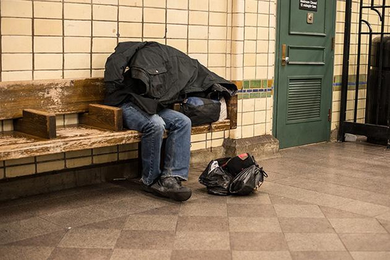 Rise of hostile architecture in the United States - Sheet3