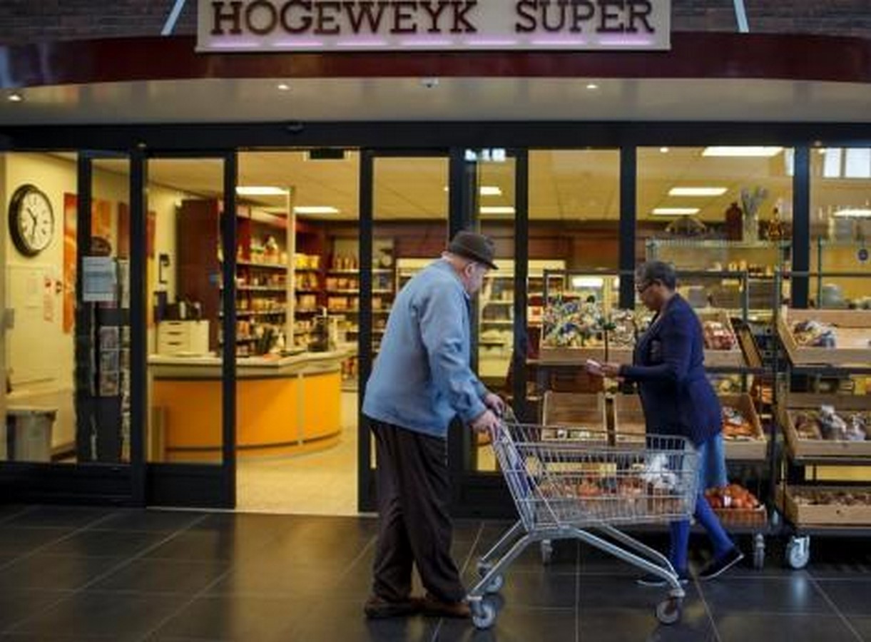 Supermarket area at DVA de-hogewyek_ Photo credits dementiavillage.com
