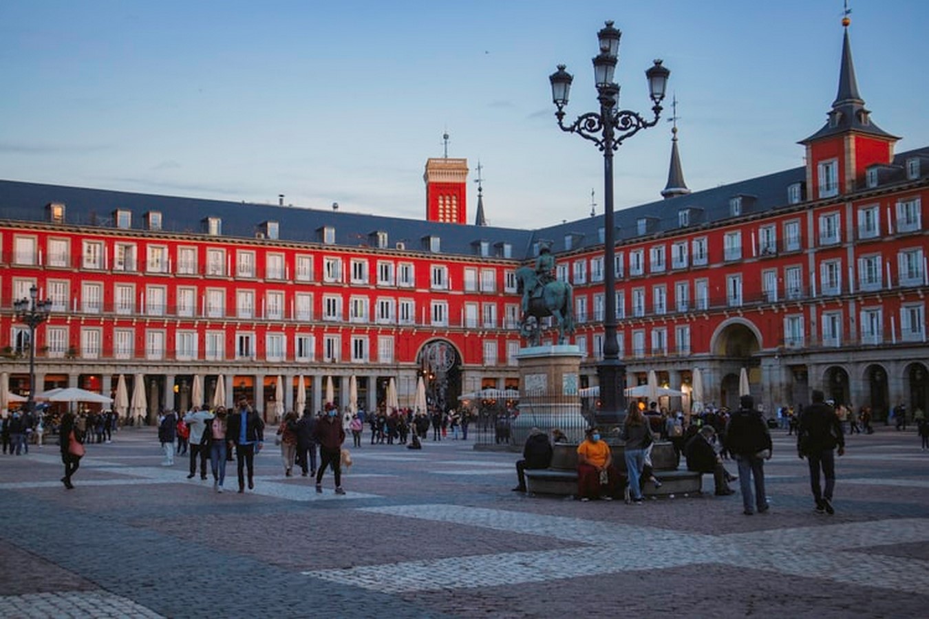 Architecture of Cities: Madrid- Europe's finest City - Sheet2