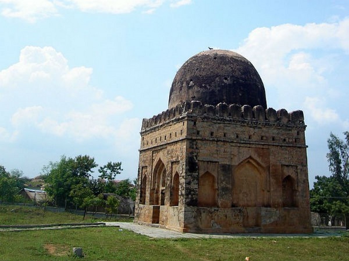 10 Things you did not know about Hampi - Sheet10