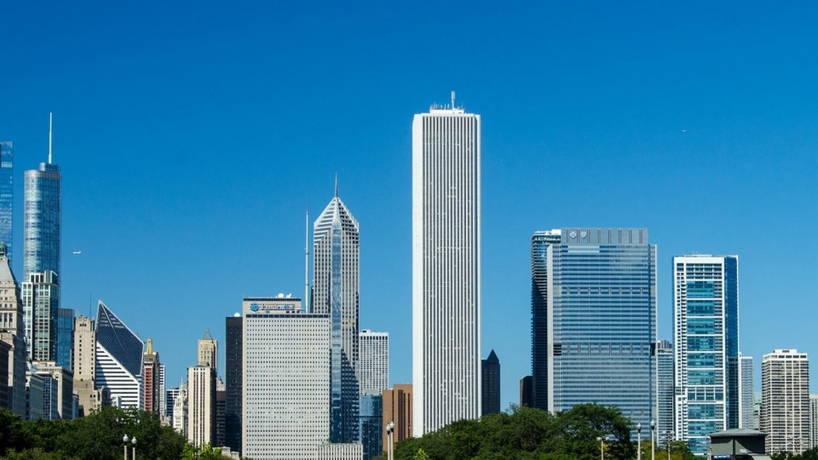 25 Examples of biggest office buildings around the world - Sheet13