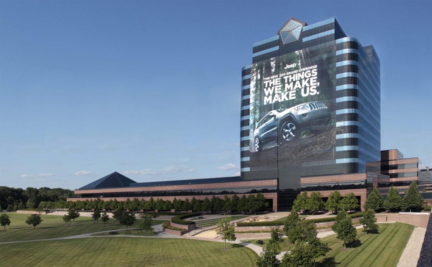 25 Examples of biggest office buildings around the world - Sheet9