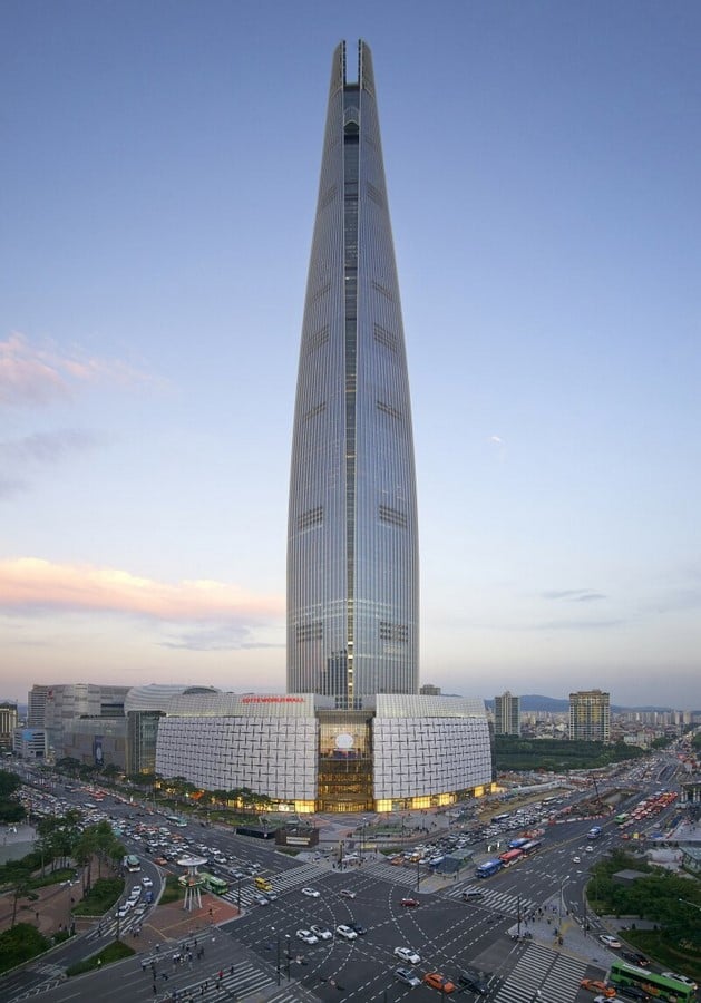 Lotte World Tower © KPF Architects https://www.kpf.com/projects/lotte-world-tower
