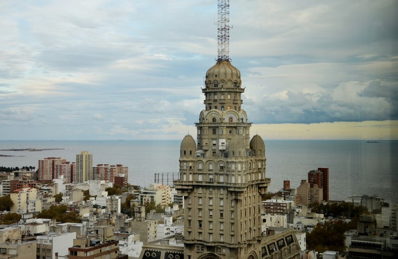 An overview of Uruguayan Architecture - Sheet11