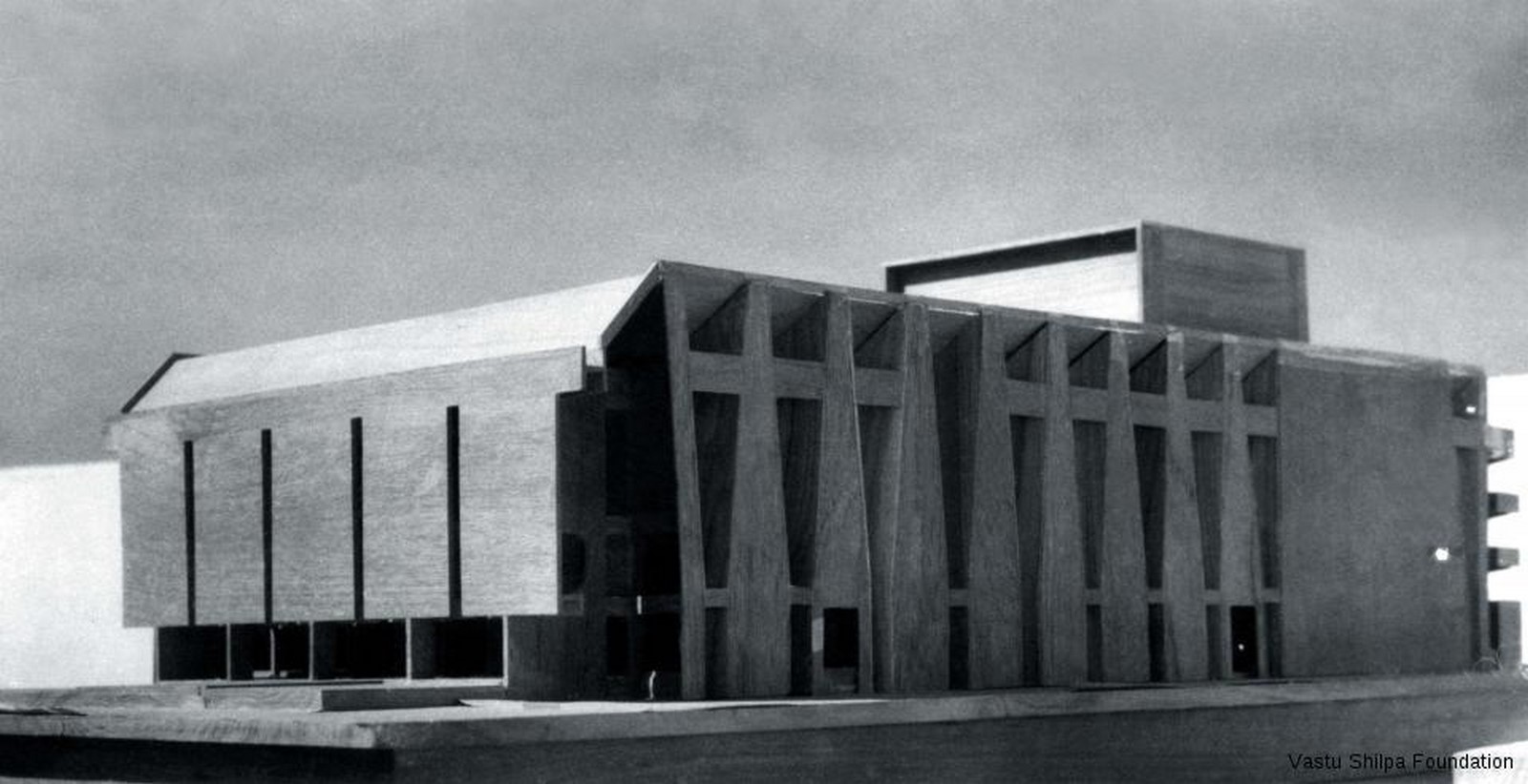 Tagore Memorial Auditorium by B.V Doshi Box of Miracles - Sheet9