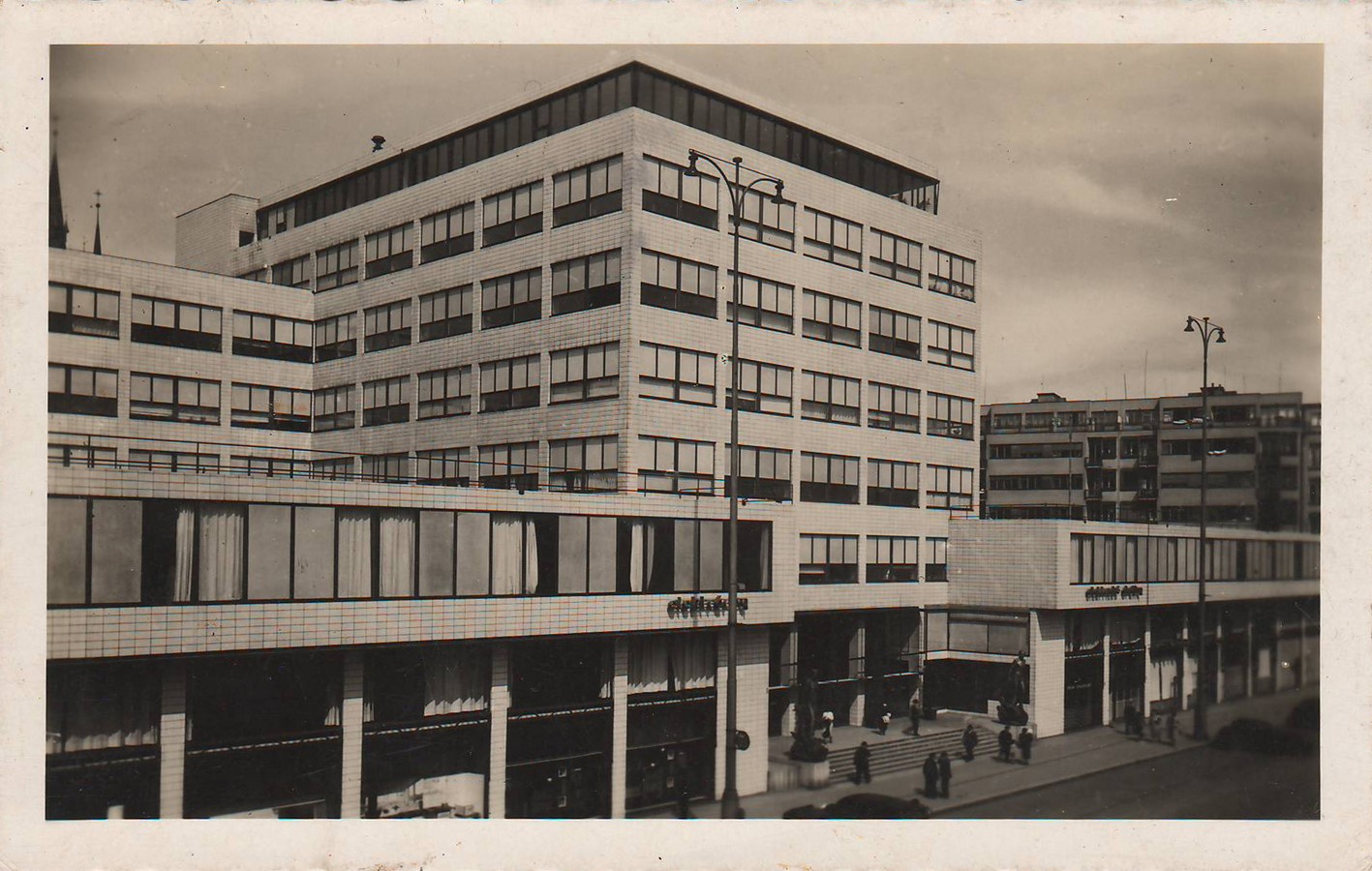 The politically inclined architecture of Czechoslovakia - Sheet1