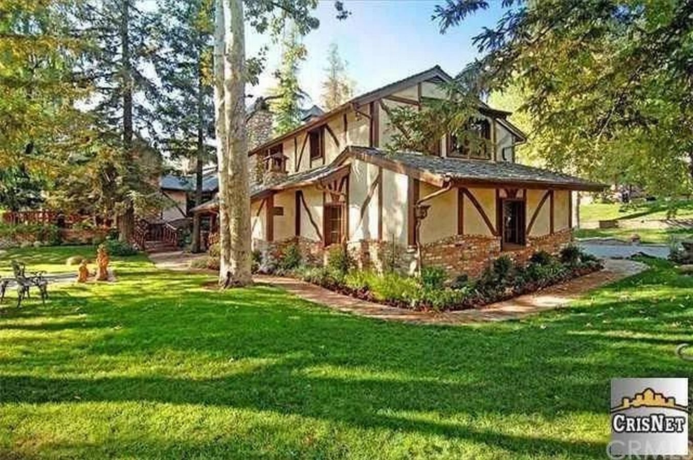 Drake House: An Inside Look At All The Houses Owned By Drake