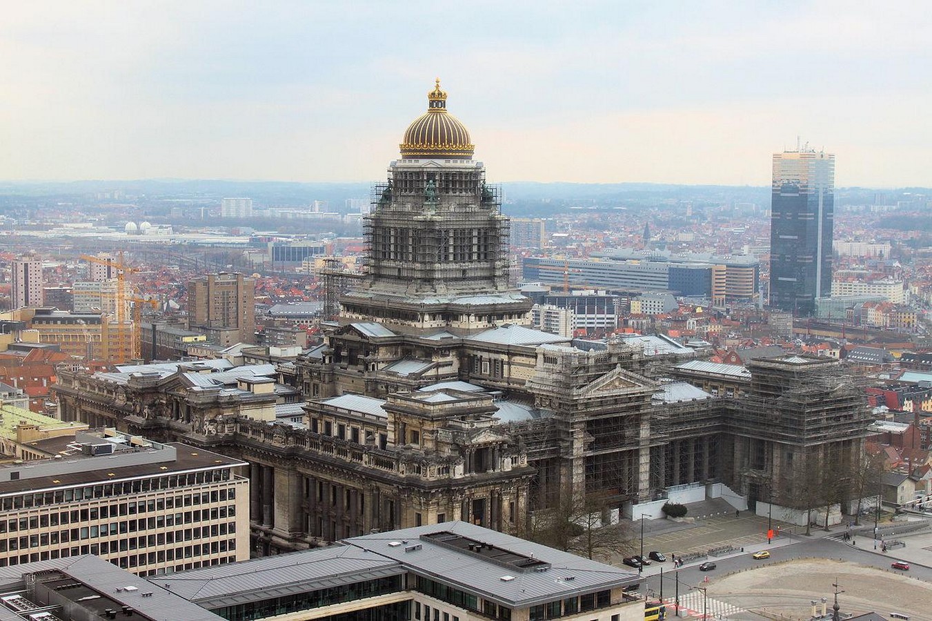 The politically inclined architecture of Belgium -Sheet14