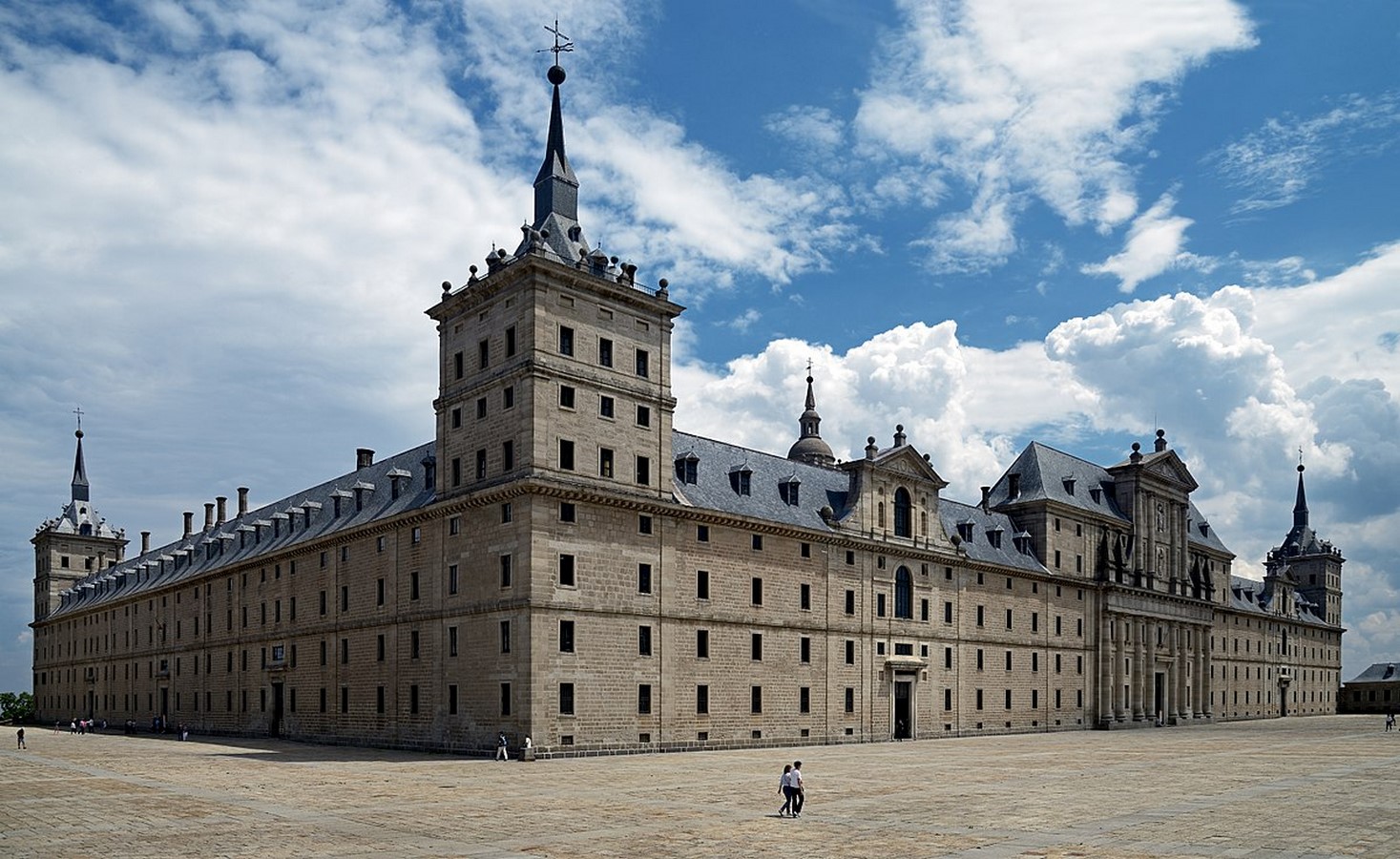 Royal Site of San Lorenzo de El Escorial, Spain Balance, Order and Clarity - Sheet1