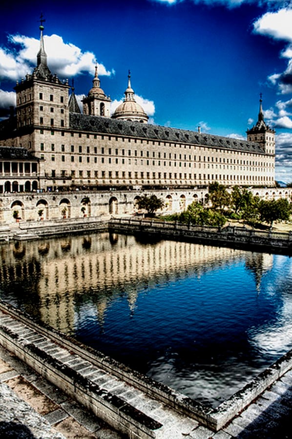 Royal Site of San Lorenzo de El Escorial, Spain Balance, Order and Clarity - Sheet3
