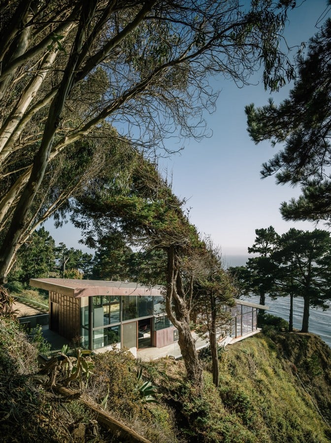 5 Breathtaking Structures Built Right on the Edge of a Cliff - Sheet4