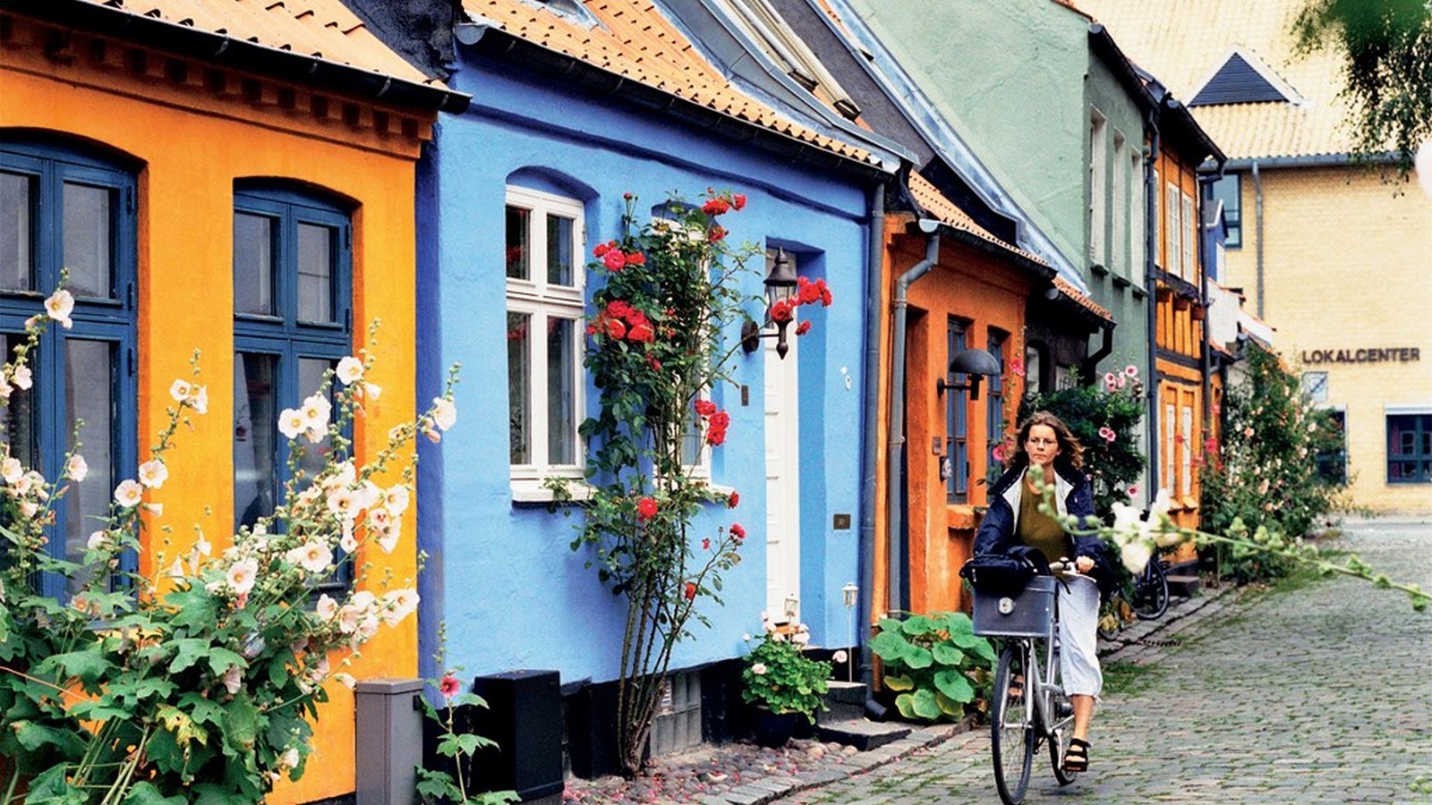 Architecture of Cities: Aarhus- City of Smiles - Sheet7