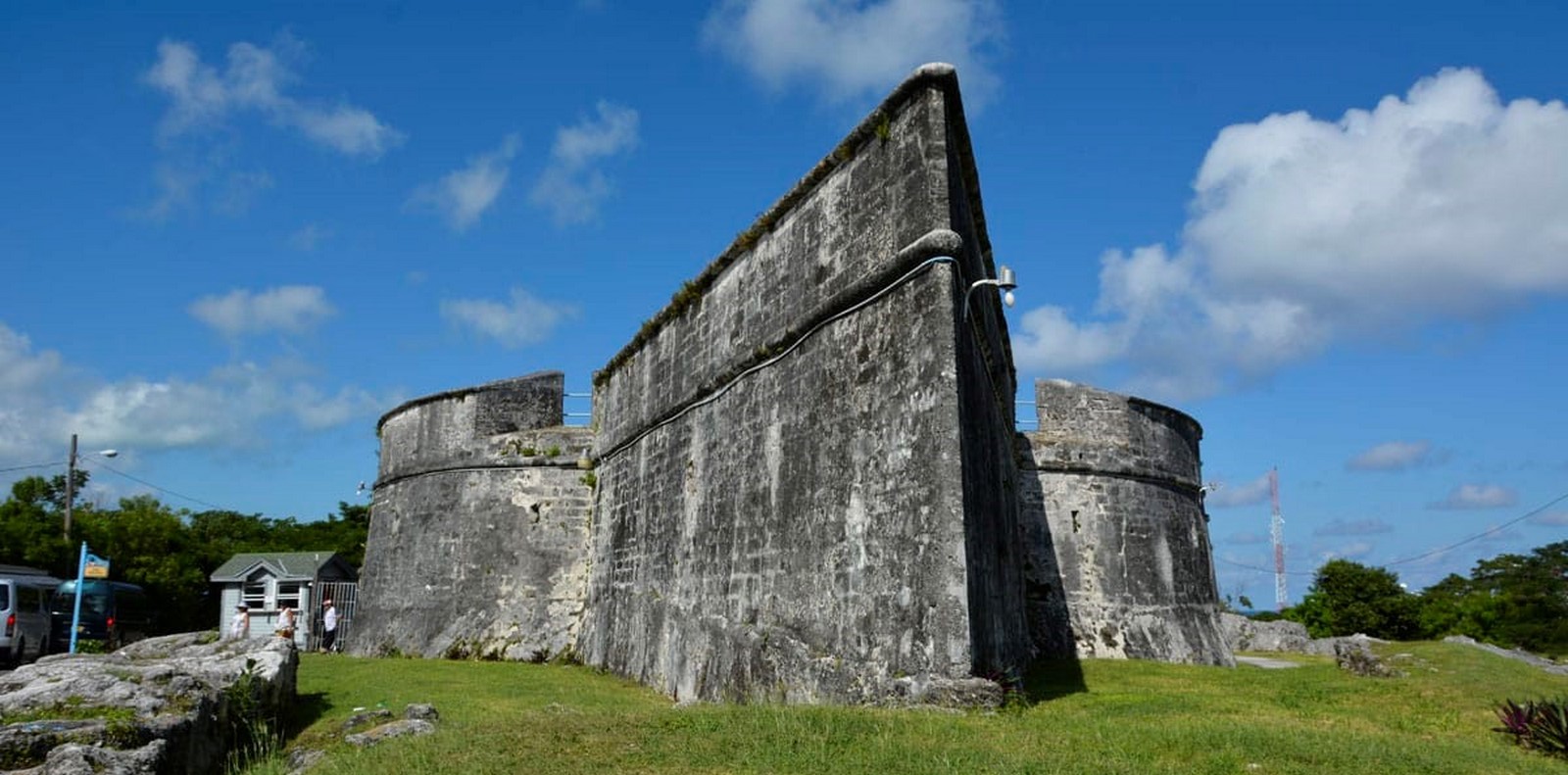 15 Places to visit in Bahamas for the Travelling Architect - Sheet15
