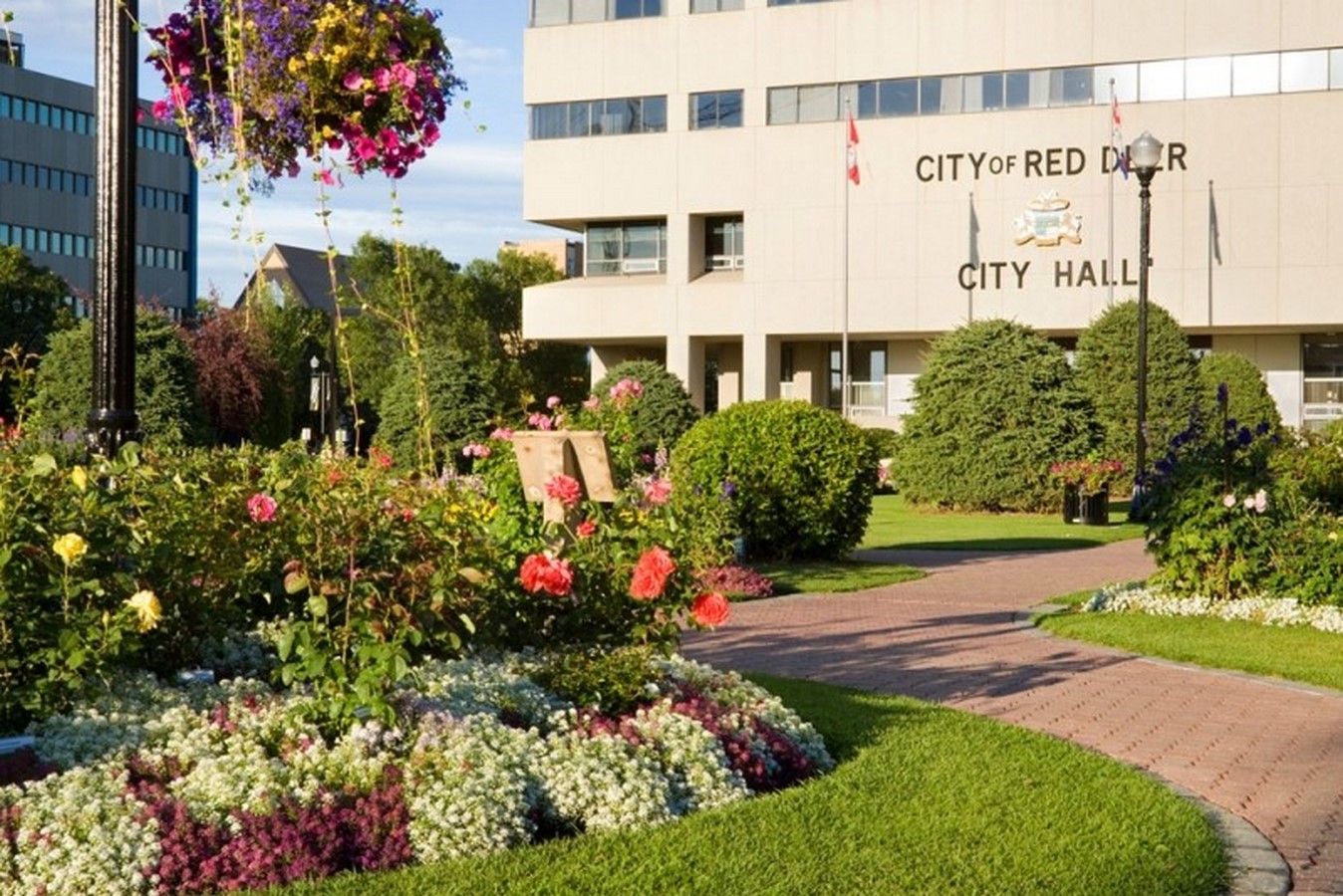 Architecture of Cities Red Deer- Canada's most entrepreneurial cities - Sheet5